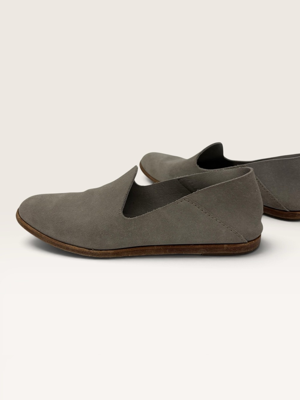 Pedro Garcia Grey Suede Flat Slip On Loafers Shoes Women’s Size 37 / 6.5-7